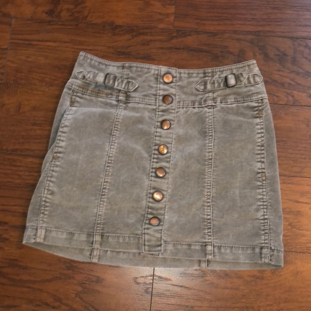 Gap corduroy mini skirt. Grayish/green. Size 0